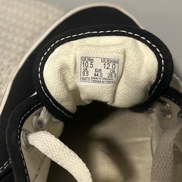 Black & White Vans old skool skate shoes - Picture 7 of 8